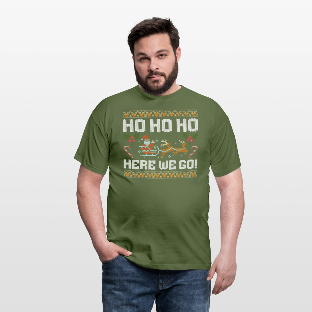 Ho Ho Ho here we go Ugly Xmas Christmas Santa Herren T-Shirt - Militärgrün